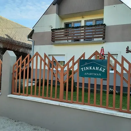 Tinka Ház Appartamento