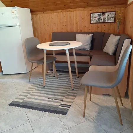 Tinka Ház Apartman