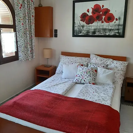 Tinka Haz Apartment Siofok